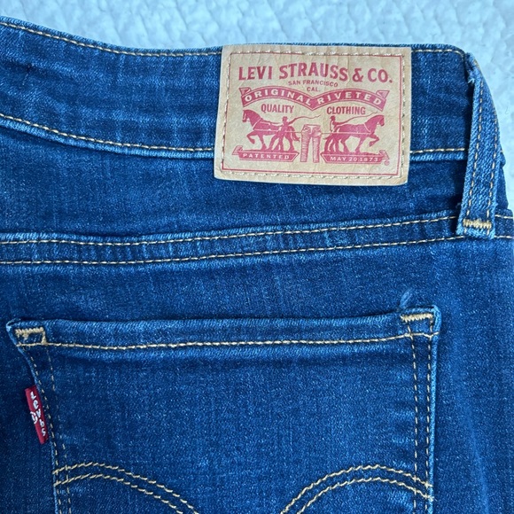 Levi’s 711 Skinny Jeans - Picture 7 of 7
